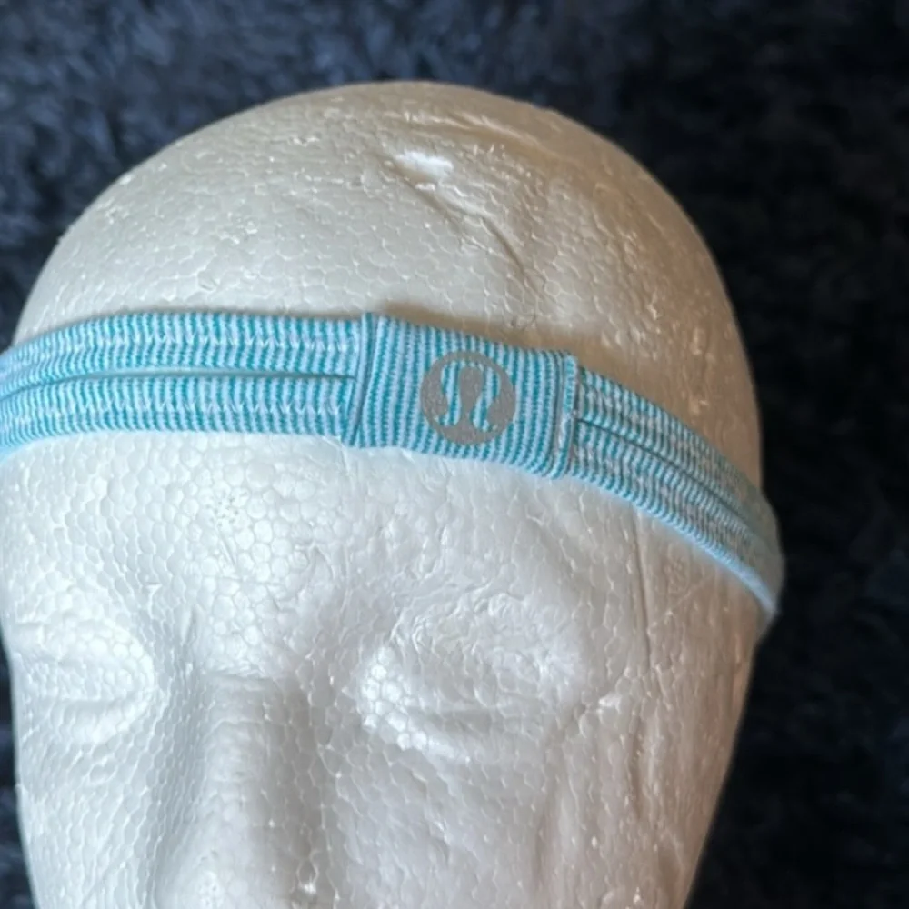 LULULEMON RARE VINTAGE DANCE! HEADBAND in Blue & White Striped